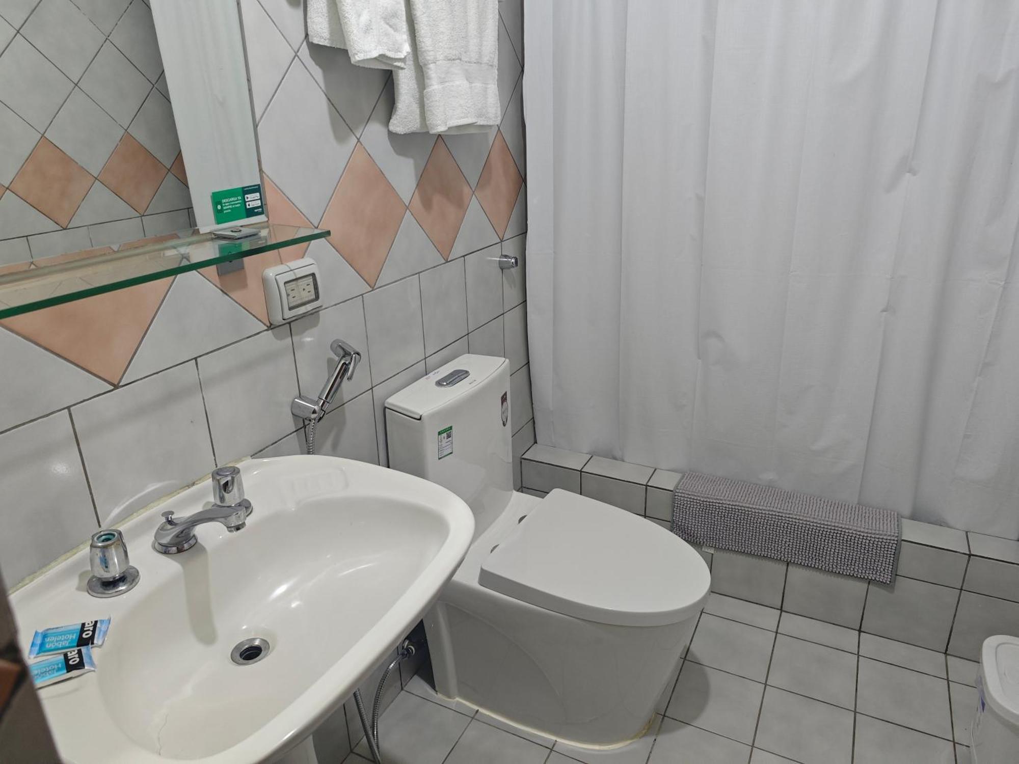 Hotel San Isidro Inn ليما المظهر الخارجي الصورة